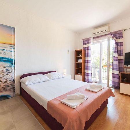 Apartment Livaja Kastel Novi Luaran gambar