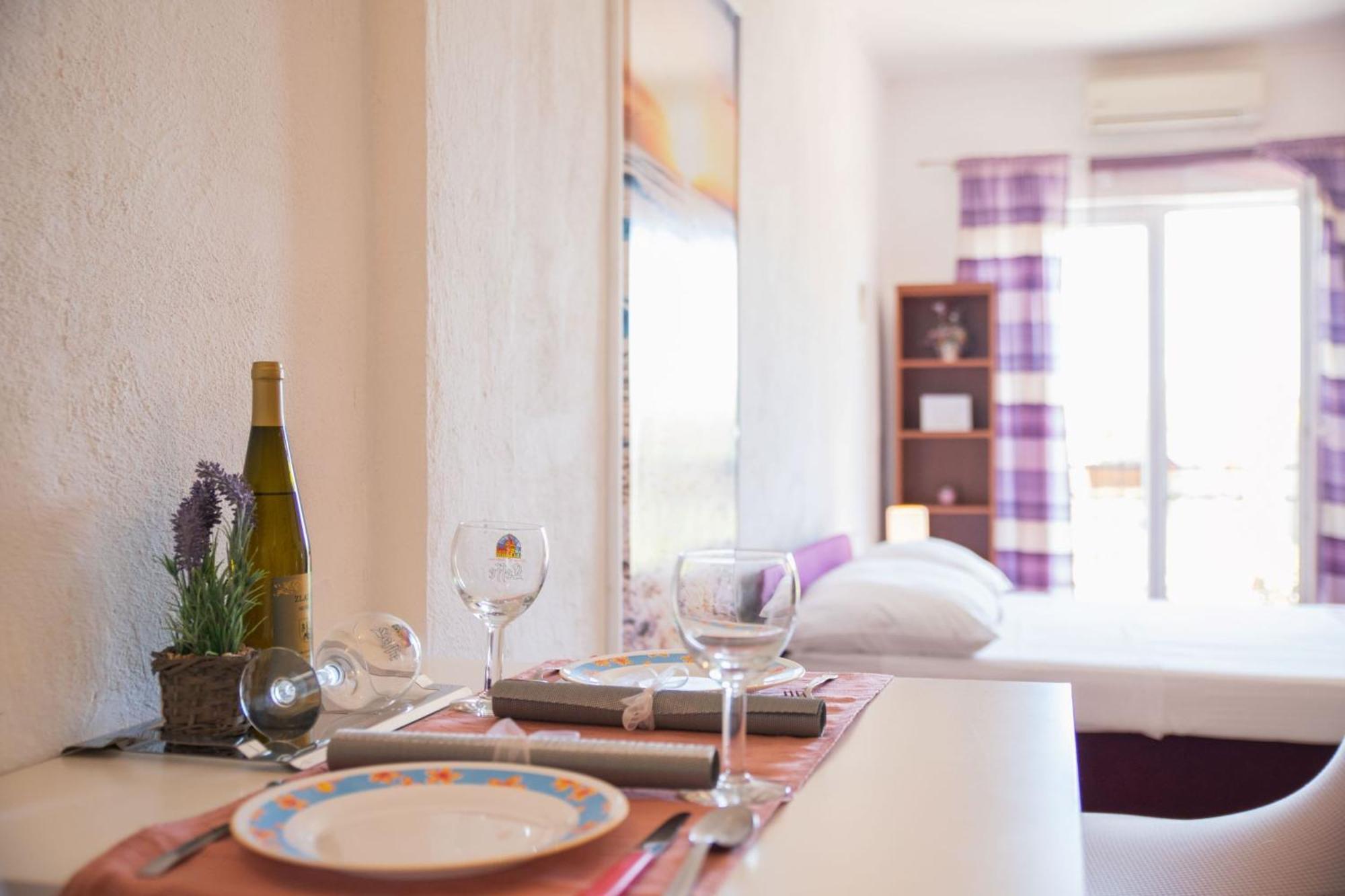Apartment Livaja Kastel Novi Bilik gambar