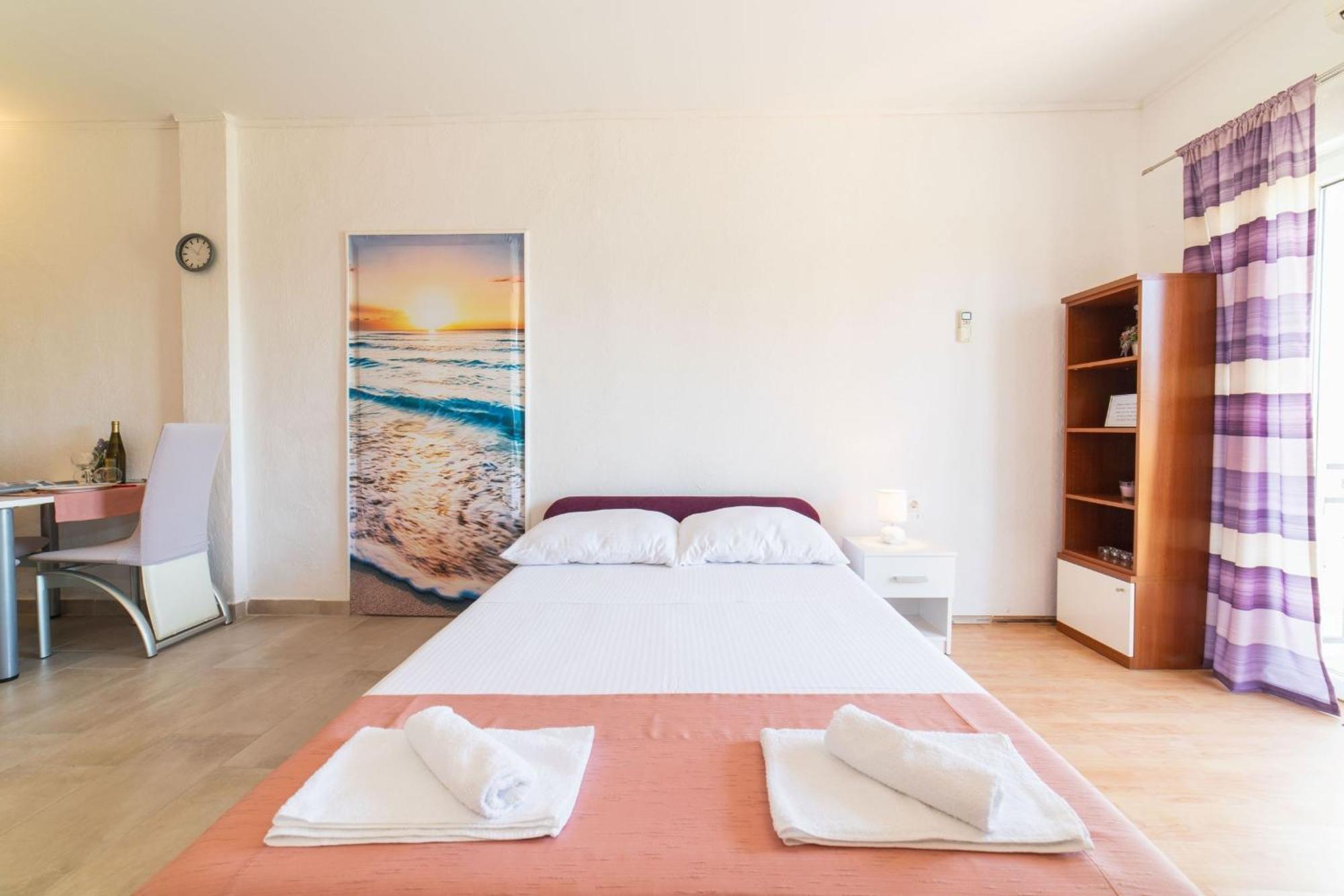 Apartment Livaja Kastel Novi Bilik gambar