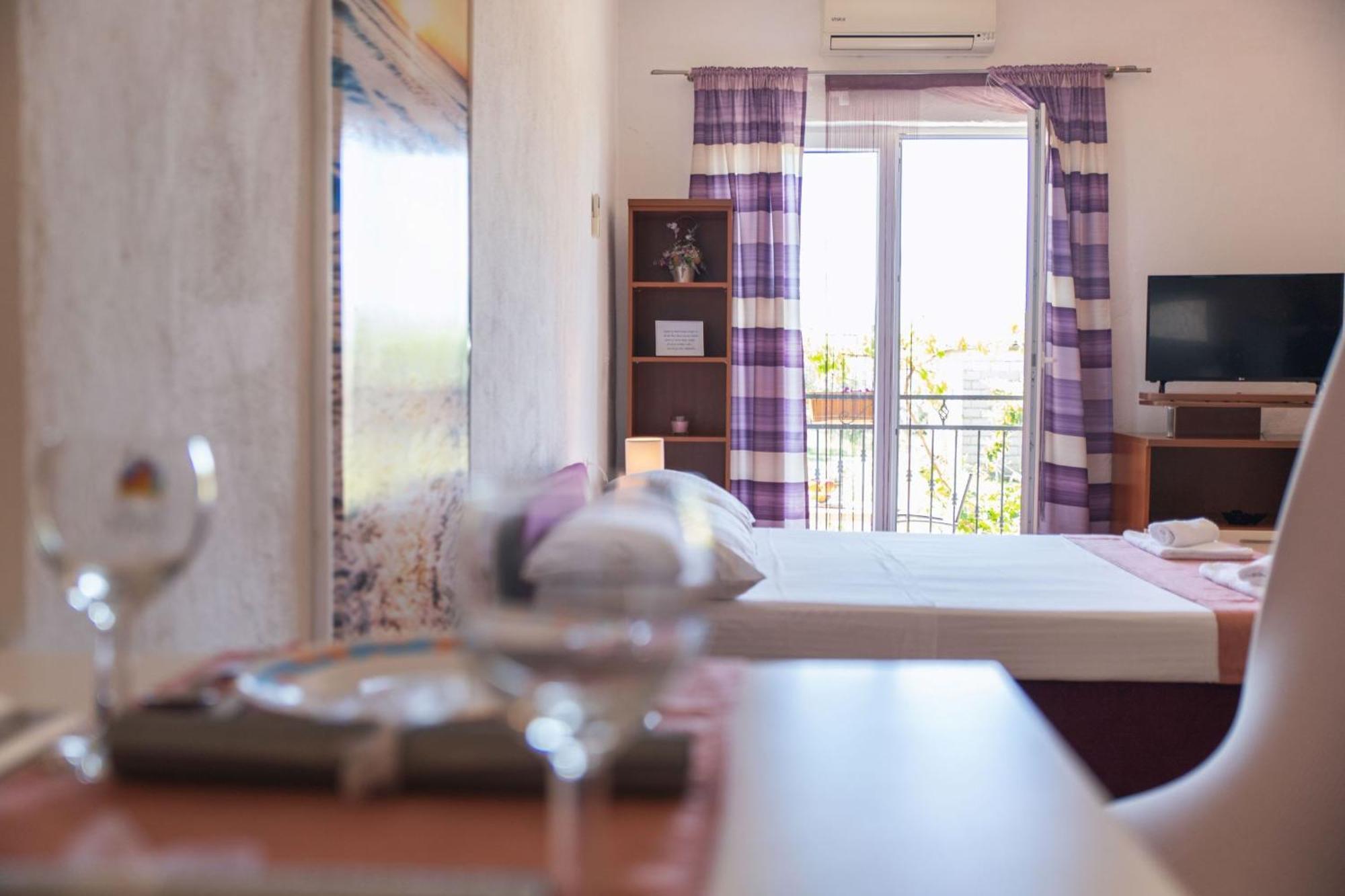 Apartment Livaja Kastel Novi Bilik gambar